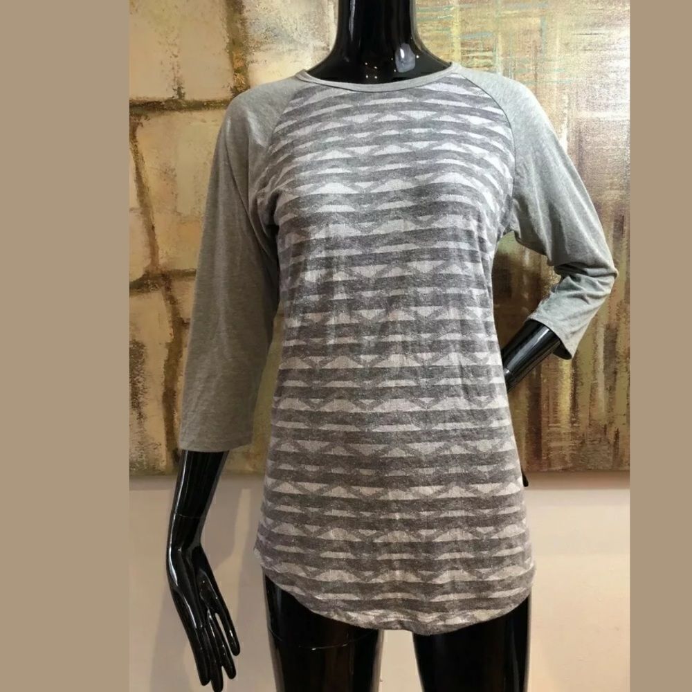 Lularoe Gray Swirly Geometric Design Randy Top XS
